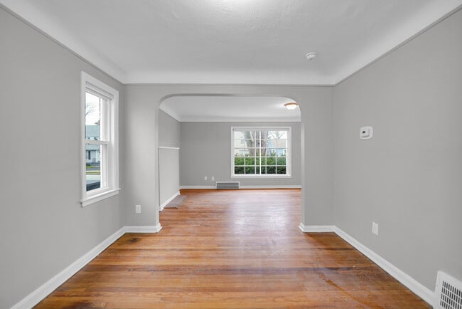 Building Photo - 3958 E Antisdale Rd