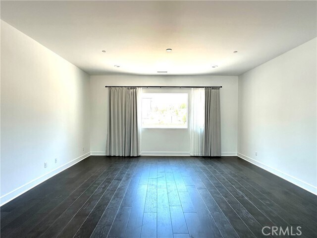 Building Photo - 20425 Edgewood Ct