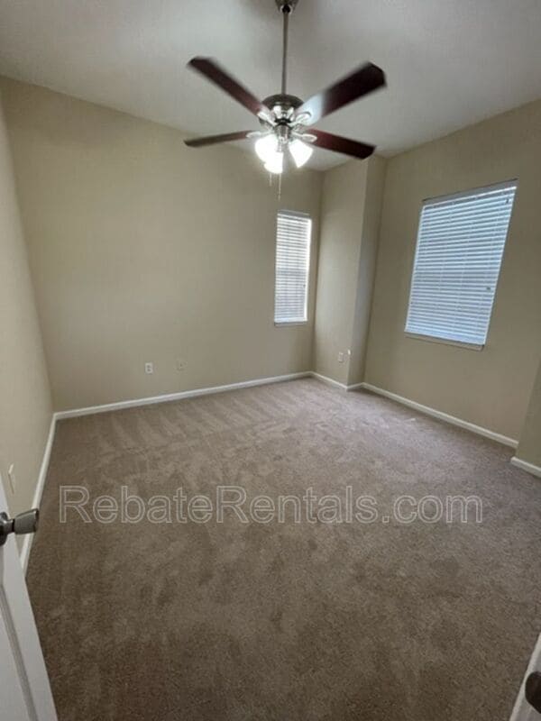 Building Photo - 10075 Gate Pkwy N