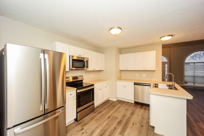 Building Photo - 12242 Cypress Way