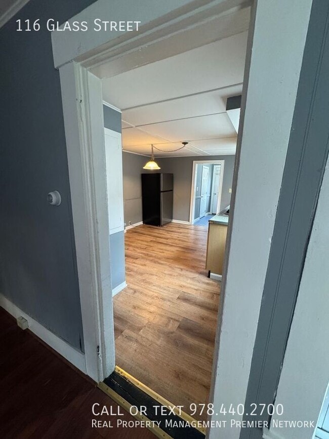 Building Photo - 112-116 Glass St