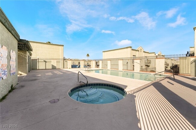 Building Photo - 7090 Burcot Ave