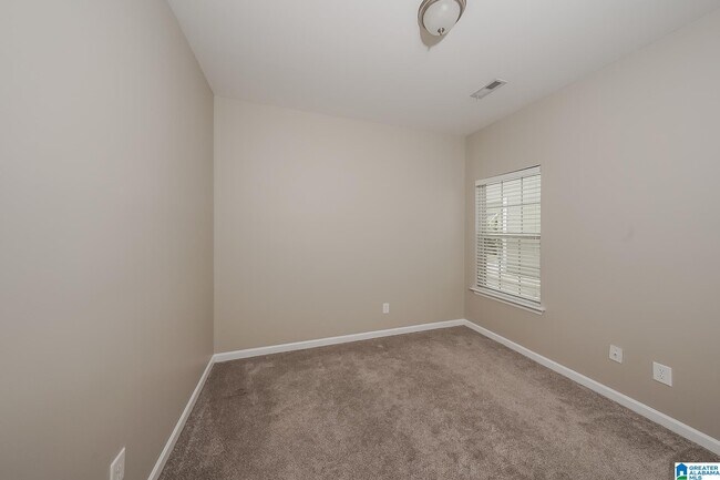 Building Photo - 5024 Kelly Creek St