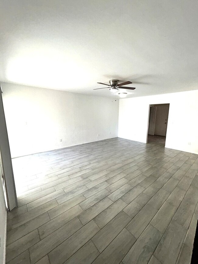 Building Photo - Beautifully Updated 3-Bed, 2-Bath Home in ...