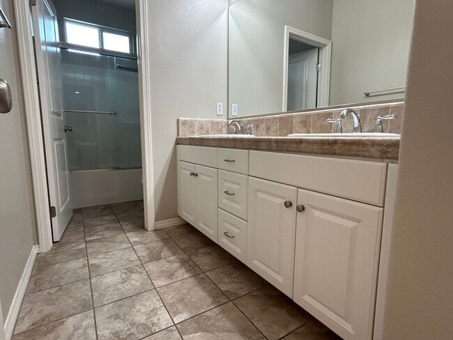 Building Photo - 3502 RAWLEY ST CORONA 92882 (5 BED / 3.5 B...