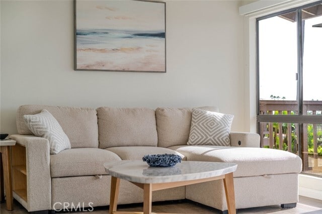 Building Photo - 11813 Ellice St