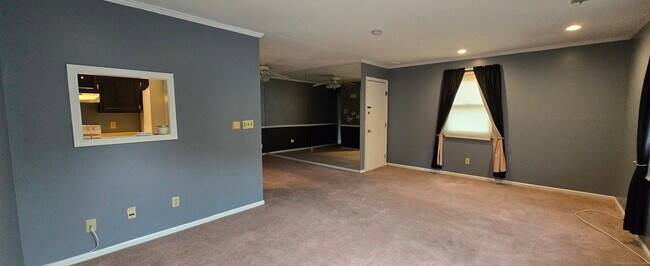 Building Photo - 405 Glendale Ave