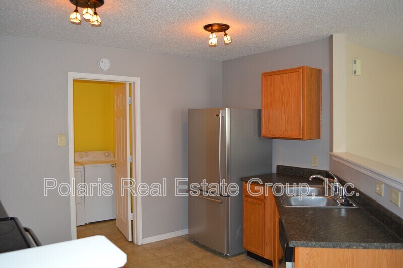 Building Photo - 14405 Cuppola Dr