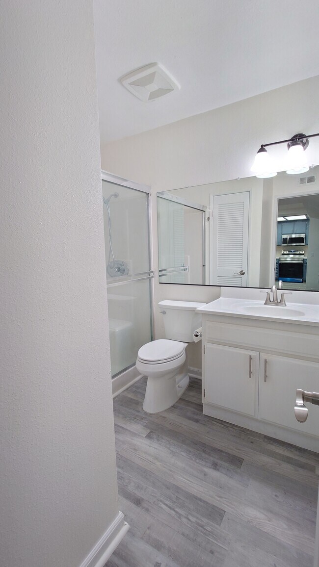 Building Photo - 12260 Corte Sabio