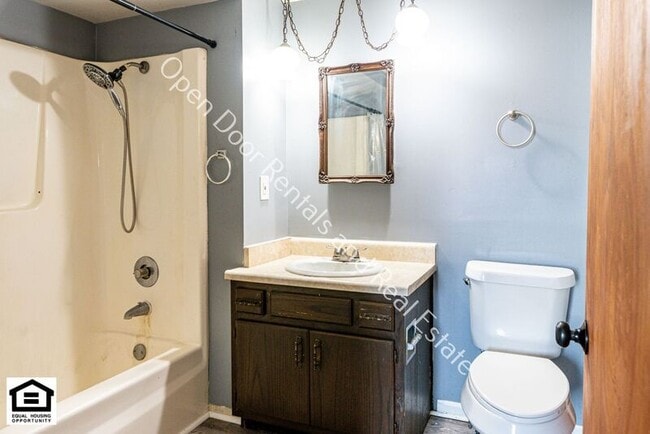 Building Photo - 340 N Wayne St