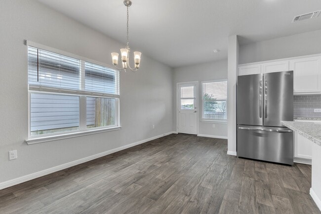 Building Photo - 3311 Brywood Dr