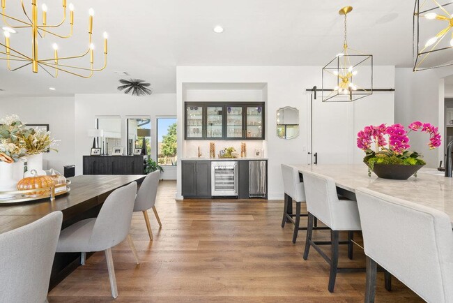 Building Photo - 223 Golden Bear Dr