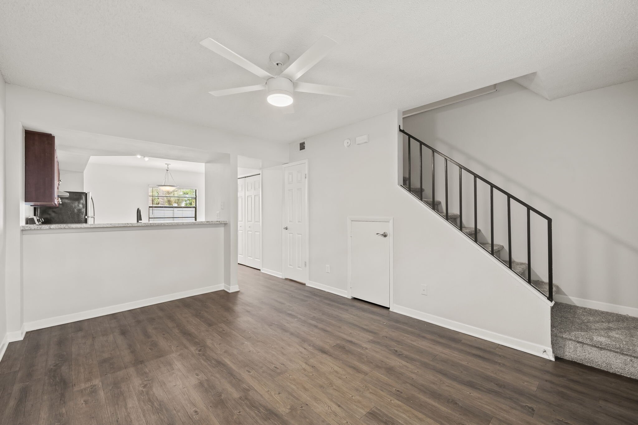 Building Photo - 5045 S Albany Ave