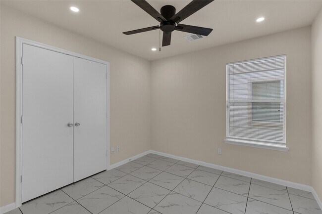Building Photo - 2818 Piney Lake Ct