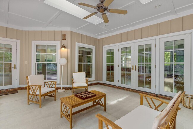 Building Photo - 8881 Winged Foot Dr