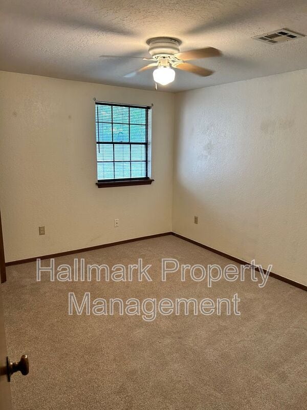 Building Photo - 3412 Smoky Hollow Rd