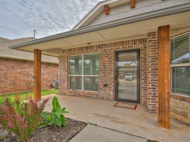 Building Photo - 5800 Campbell Creek Dr