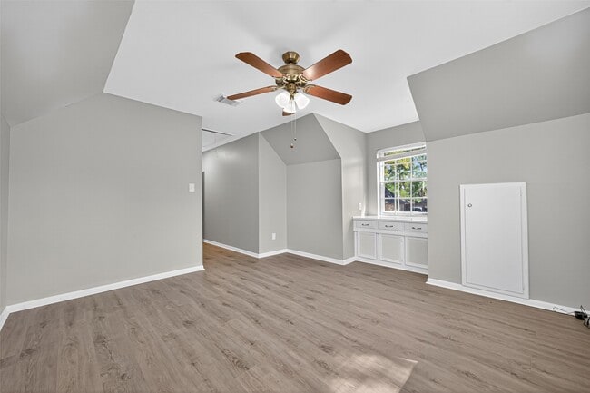 Building Photo - 1714 Corral Dr