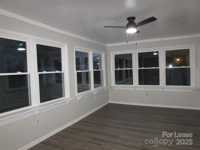 Building Photo - 131 Butterfield Cir