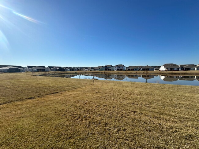Building Photo - Spacious New Home in Sun City!