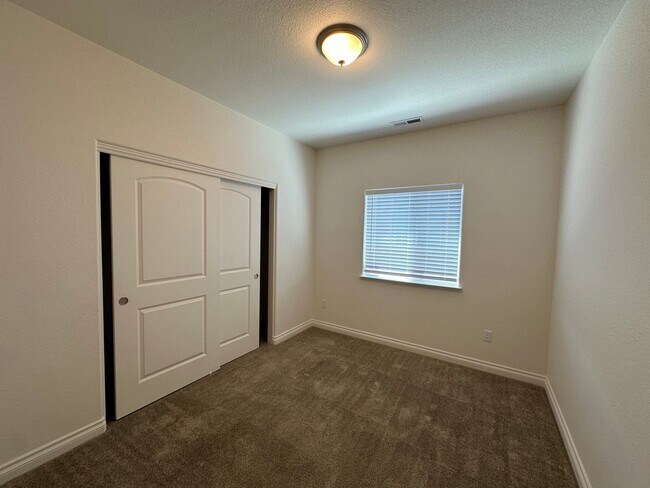 Building Photo - 17854 Davis Mdw Ct