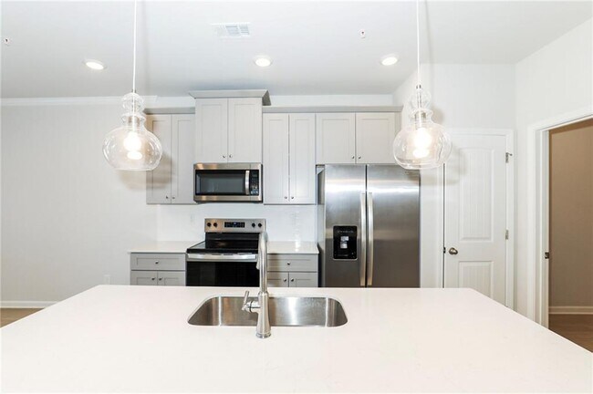 Building Photo - 8143 Tiger Wy