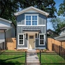 Building Photo - 629 Stokeswood Ave SE