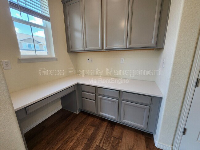 Building Photo - 808 Byrd Dr