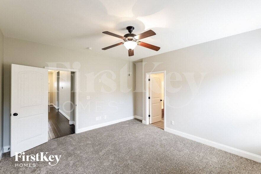 Building Photo - 4399 Old Cahaba Pkwy