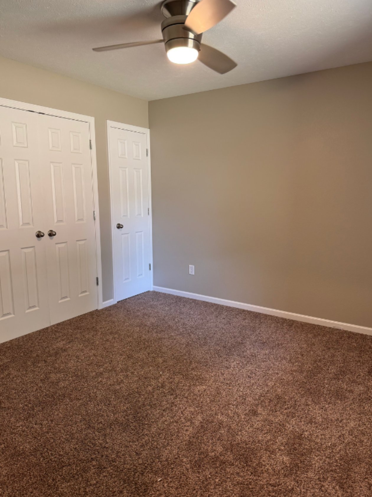 Building Photo - 919-921 W Stewart St