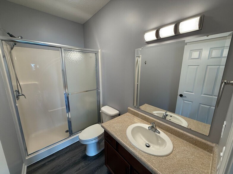 Building Photo - 6015 Melan Cove