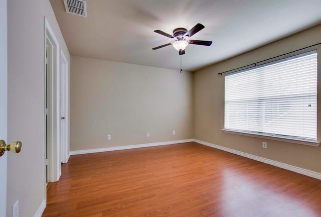 Building Photo - 3008 Chippenham Dr