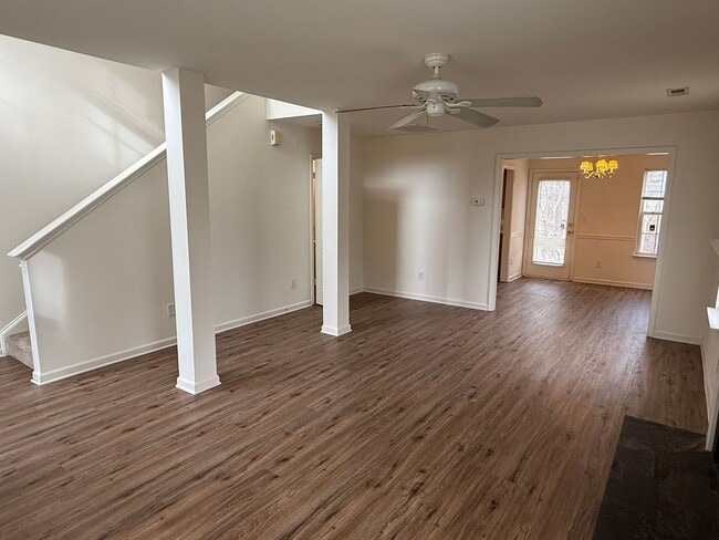 Building Photo - 4411 Canipe Dr