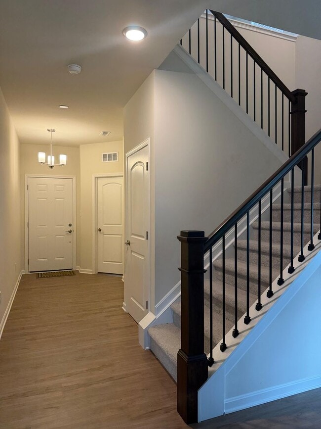 Building Photo - Beautiful, new cul-de-sac home!