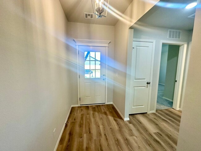 Building Photo - New - 4 bedroom in Bixby - Gated Community with SWIMMING POOL