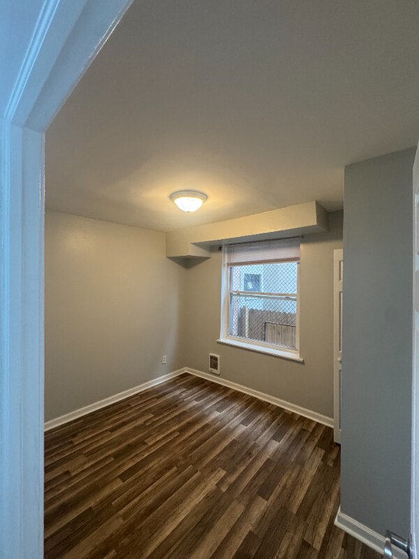 Building Photo - 1452 N 29th St
