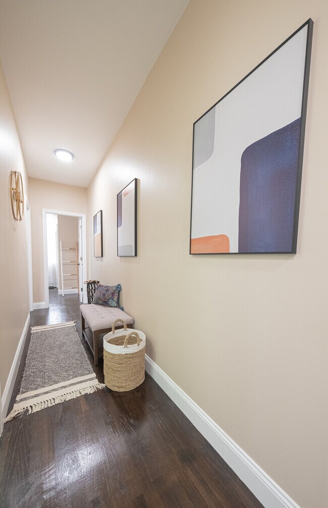 Building Photo - 245 W 113th St