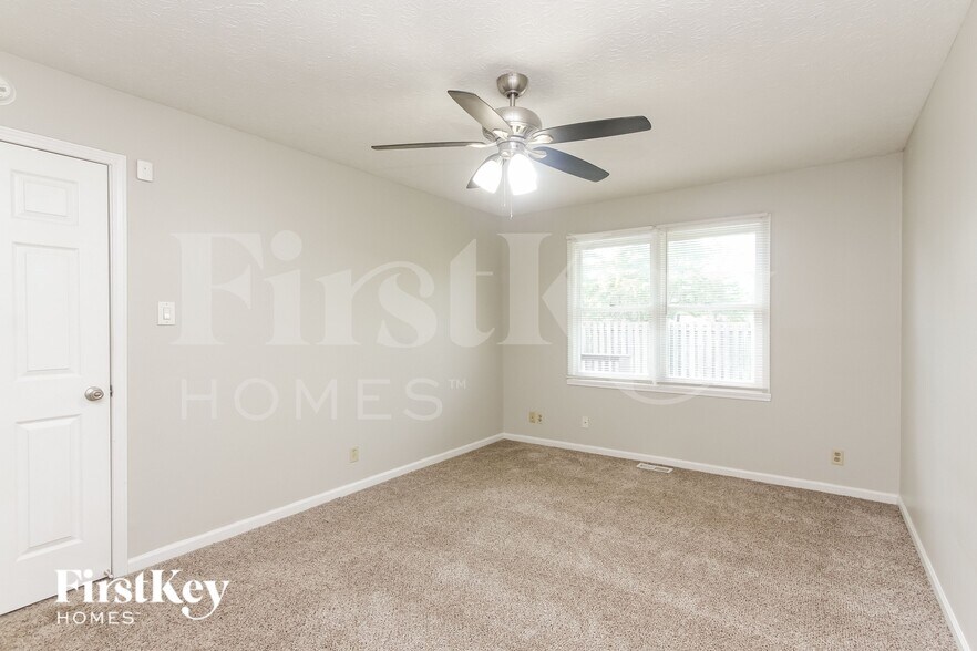 Building Photo - 5038 Deer Creek Pl