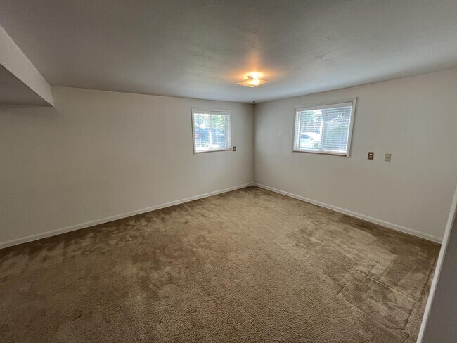 Building Photo - 6752 Quay Ct