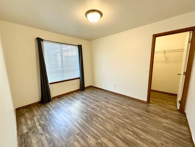 Building Photo - Charming 4-Bedroom Home with Large Fenced Yard and Modern Updates in Ellensburg