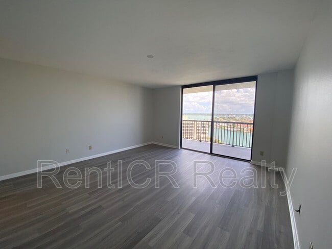 Building Photo - 1660 Gulf Blvd