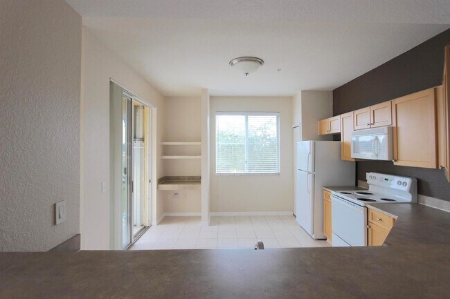 Building Photo - 11014 Legacy Dr