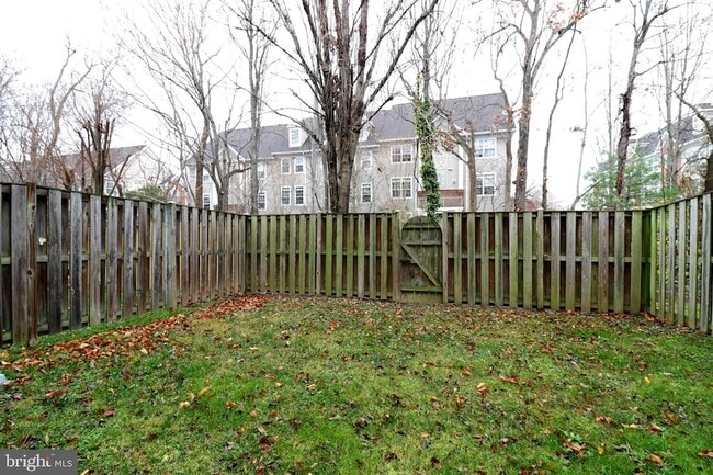 Building Photo - 2351 Stone Fence Ln