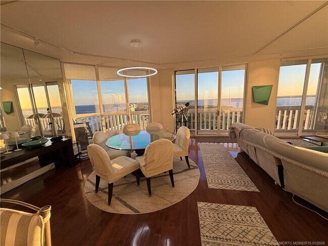 Building Photo - 9960 S Ocean Dr