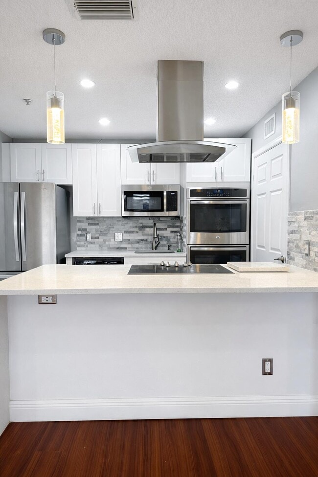 Building Photo - 2303 N Congress Ave