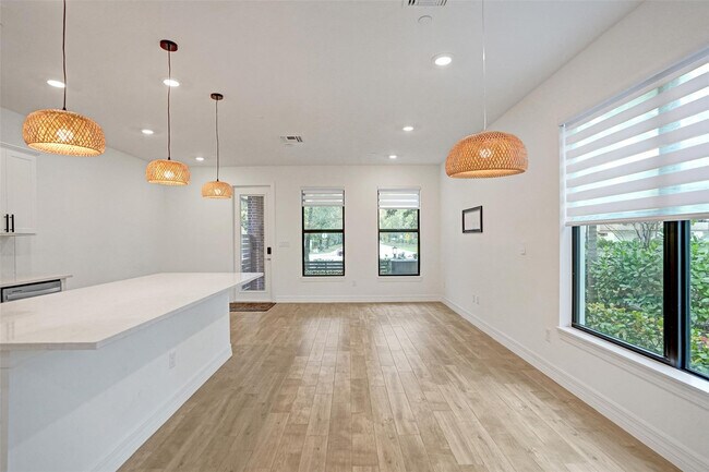 Building Photo - 8355 NW 7th Pl