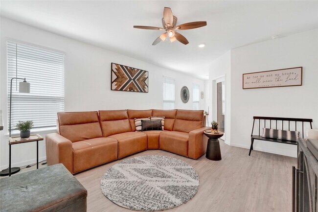 Building Photo - 23823 Escardilla Dr