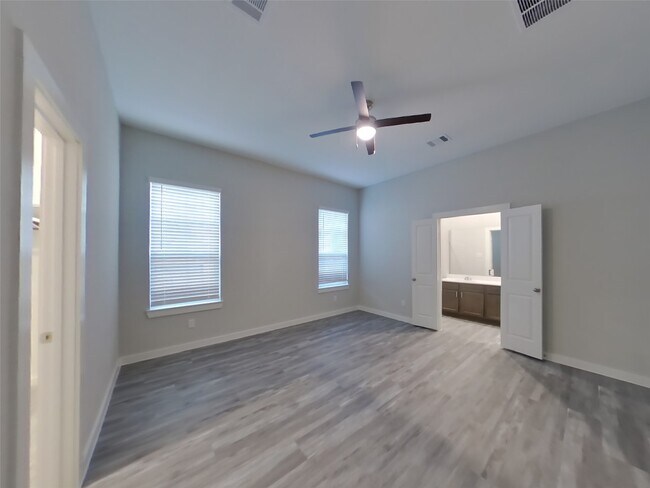 Building Photo - 22735 Terrazzo Dr