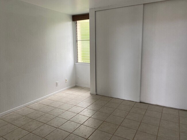 Building Photo - Two Bedroom Makaha Valley Plantation