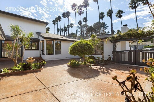 Building Photo - 821 Moana Dr